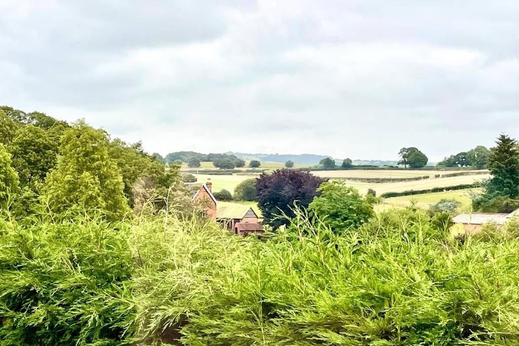 Adorable 2 Bedroom Countryside Guesthouse Broome  エクステリア 写真